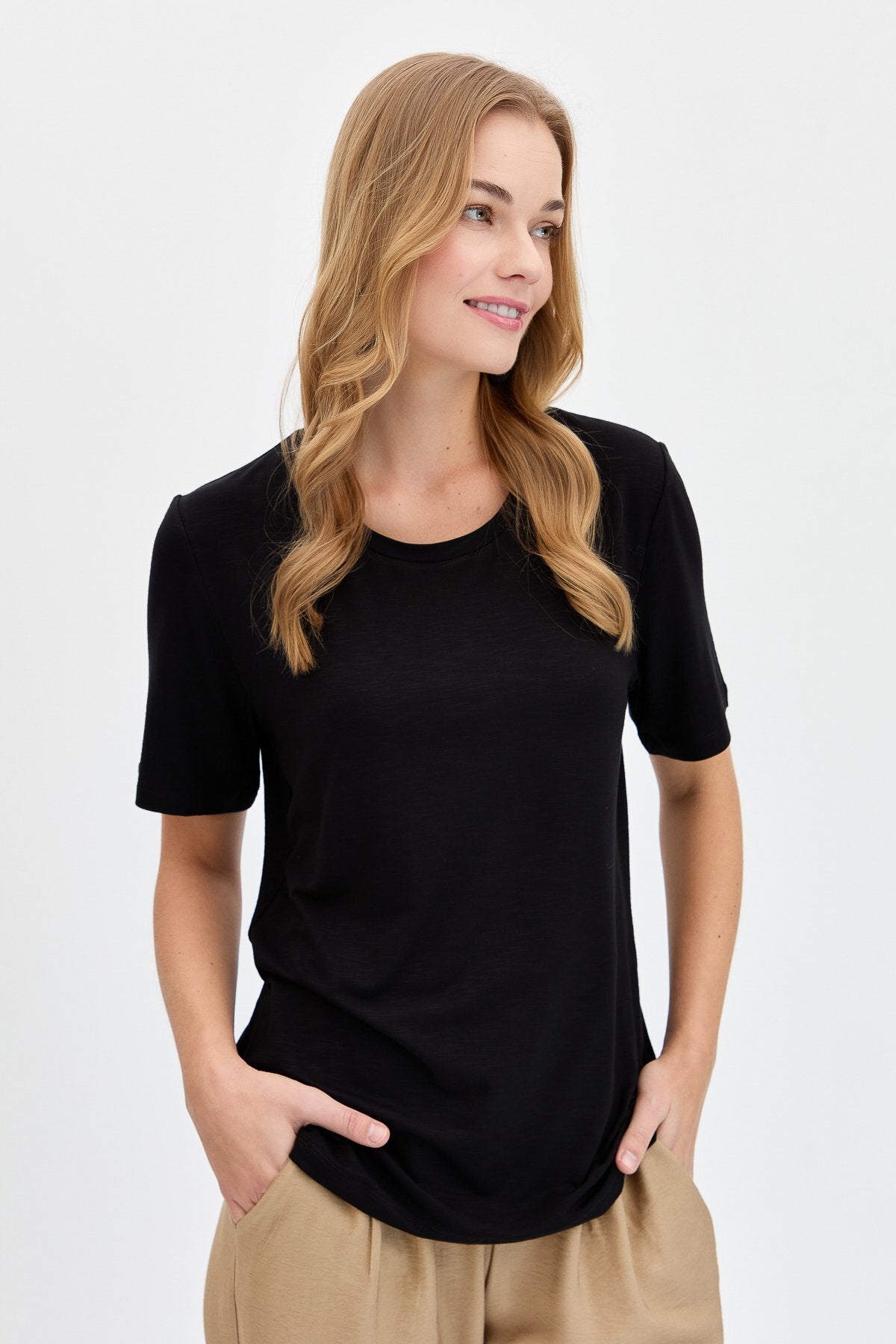 DESEN TRİKO Oversize Minimalist Yuvarlak Yaka Kadın T-Shirt - Kısa Kol Ana görsel