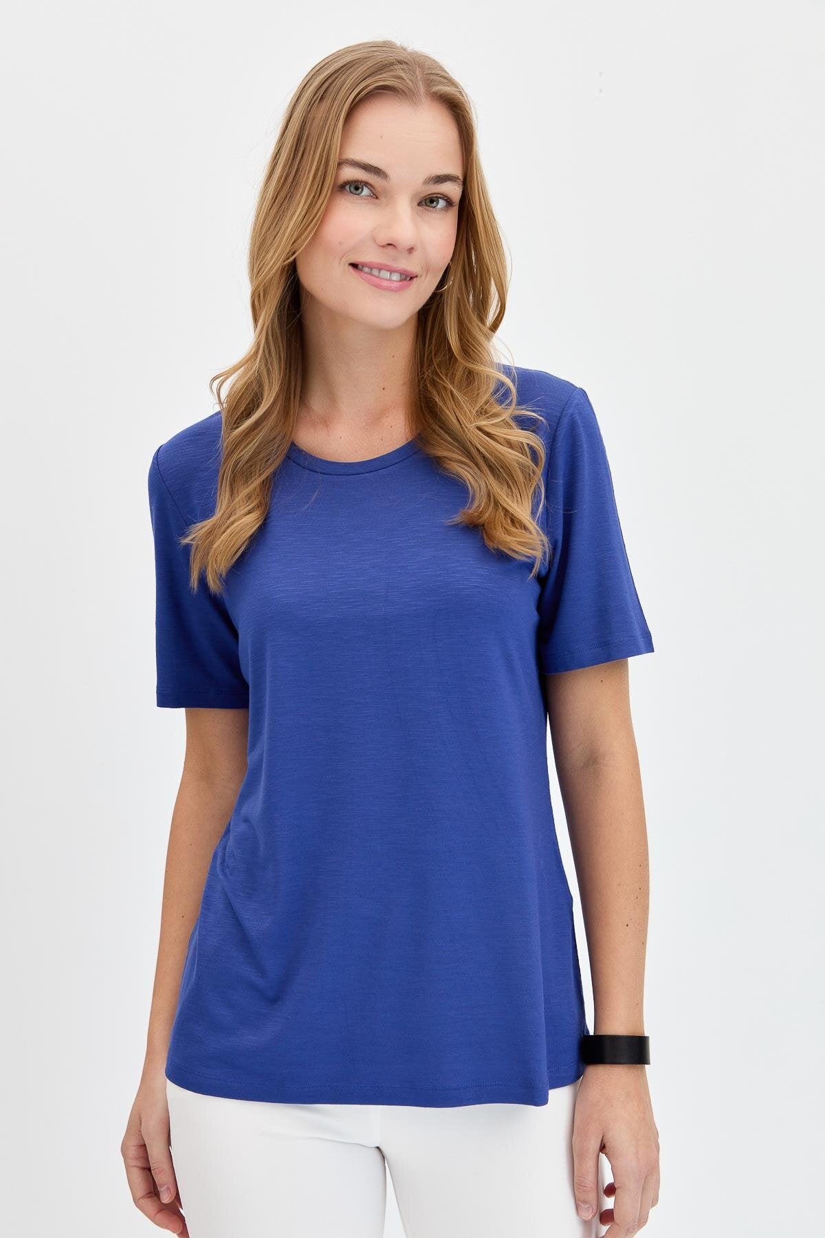 DESEN TRİKO Oversize Minimalist Yuvarlak Yaka Kadın T-Shirt - Kısa Kol