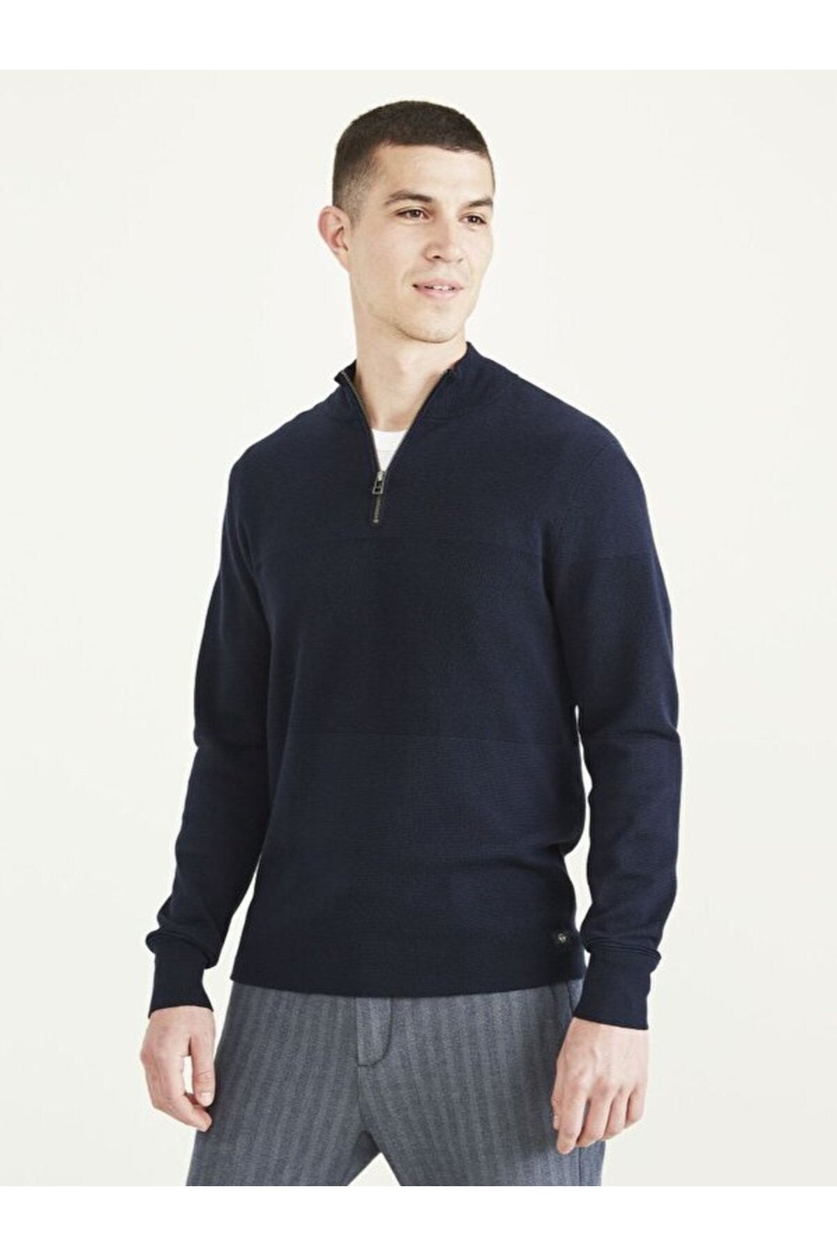 Dockers Minimalist Uzun Kol Erkek Sweatshirt - Günlük Tarz Translation missing: ar.content.product_image_main