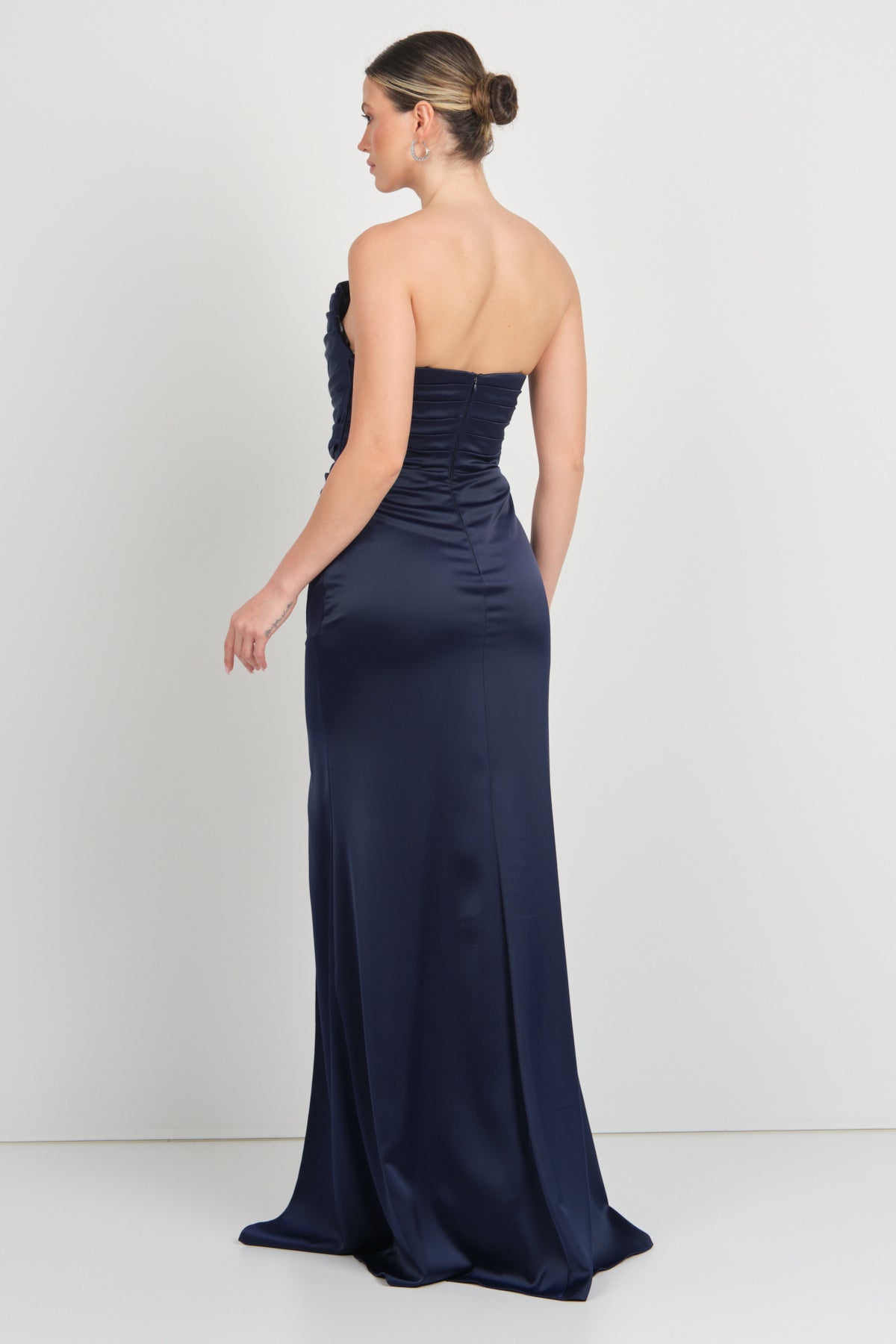 DORİDORCA Drape Yaka Önden Yırtmaçlı Saten Abiye Elbise