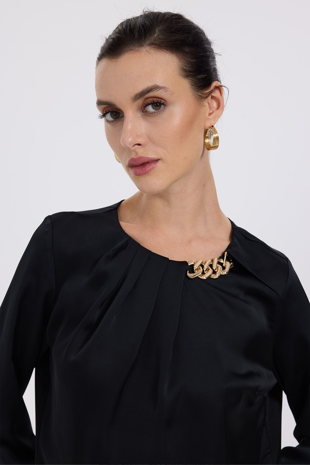 Ekol Minimalist Uzun Kol Saten Bluz - Zincir Detaylı