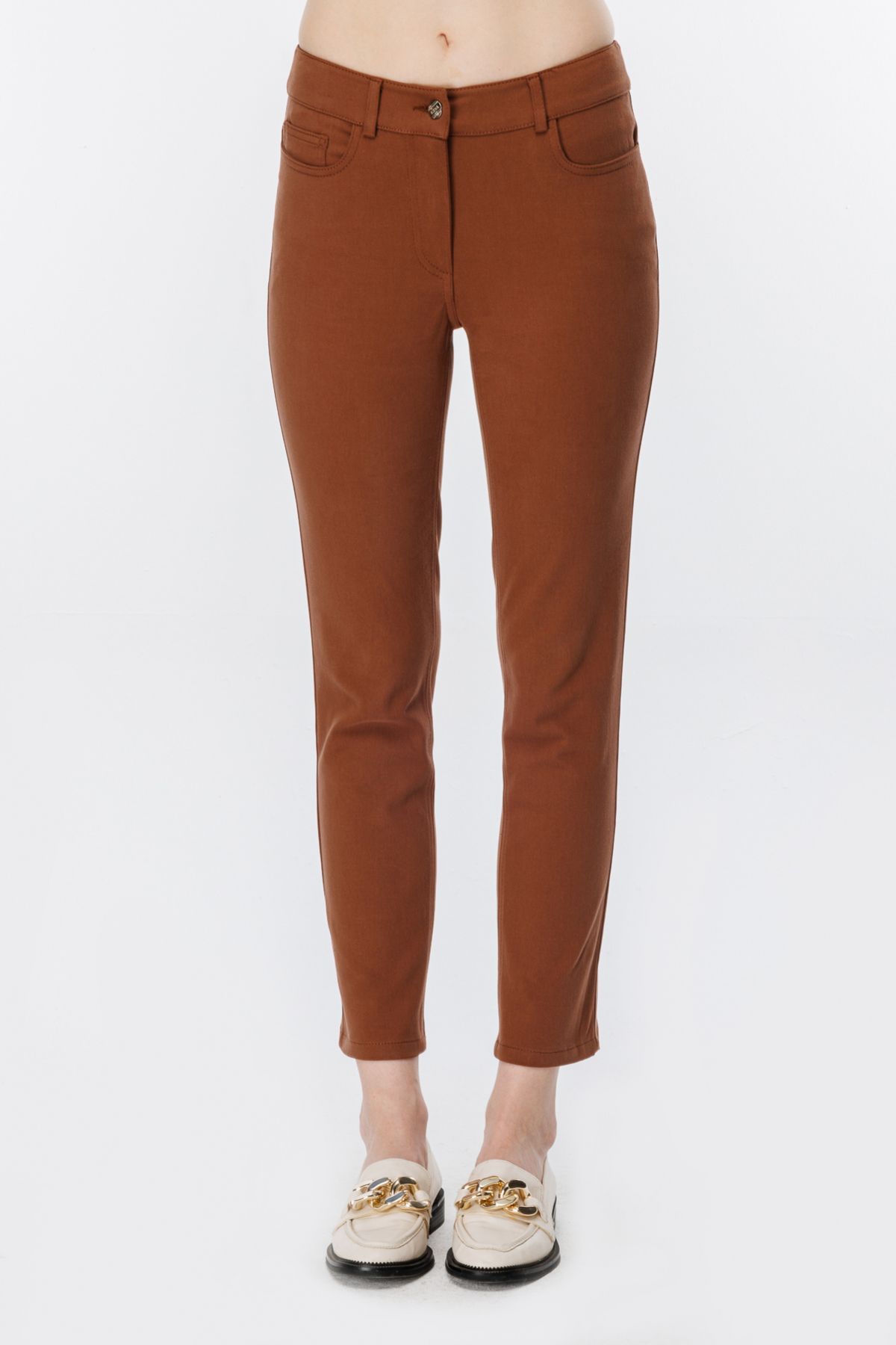 Ekol Kadın Crop Pantolon: Minimalist, Günlük Şıklık Translation missing: ar.content.product_image_secondary