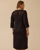 فستان بمقاسات كبيرة مزين بالترتر وتفاصيل شفافة من Gala-Xi