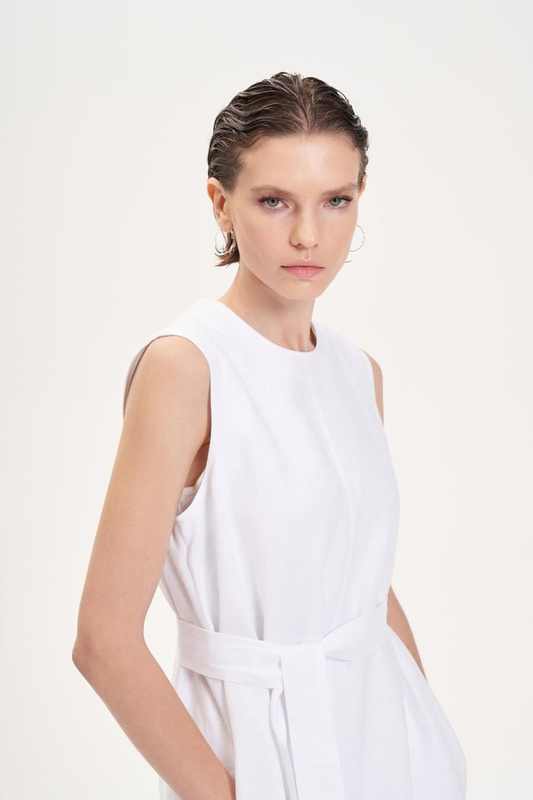 متجر خياطة فساتين بدون أكمام من الكتان الطبيعي