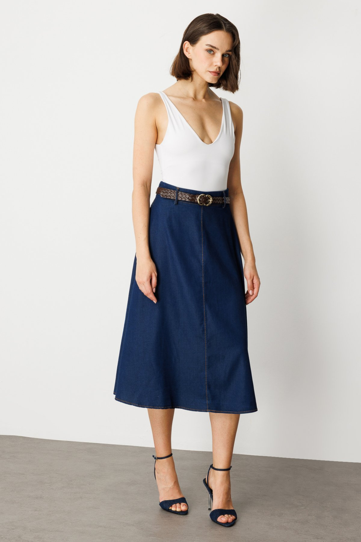 Ekol Beli Kemerli Midi Etek