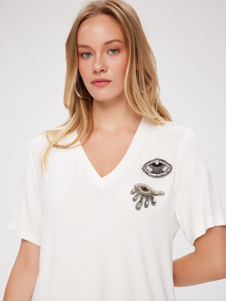 Faik Sönmez Göz Patch Detaylı V Yaka Tshirt UW27TSH097 İkincil görsel