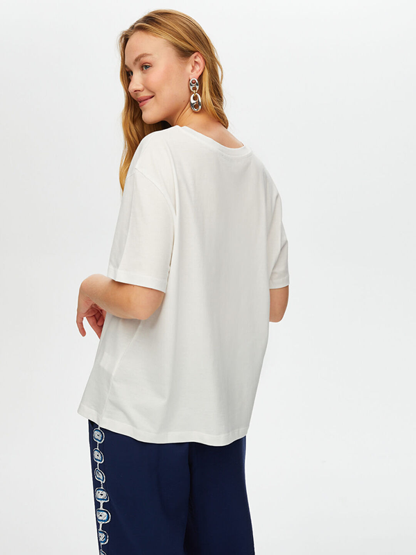 Faik Sönmez Kadın Önü Nazar Boncuğu Baskılı Yuvarlak Yaka Pamuklu T-Shirt