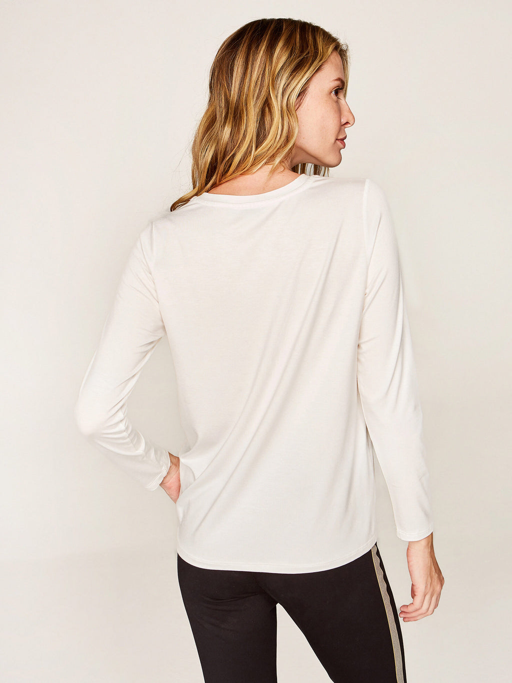 Faik Sönmez Minimalist Oversize Uzun Kol Kadın T-Shirt - Günlük Şıklık