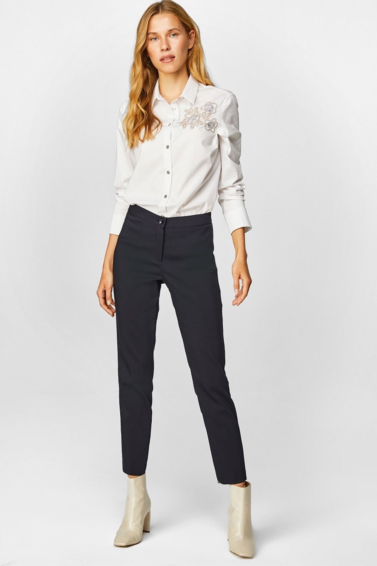 Faik Sönmez Kadın Slim Fit Normal Bel Dokuma Pamuklu Dar Paça Pantolon