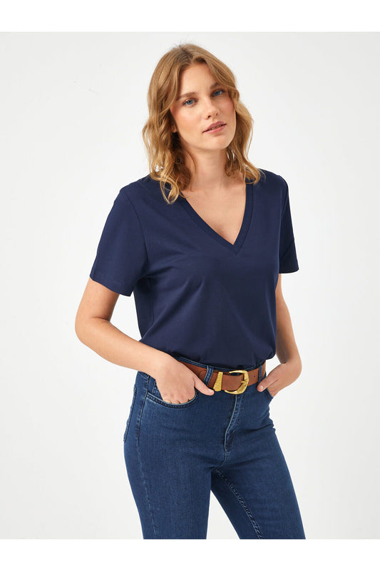 Faik Sönmez Minimalist V Yaka Kısa Kol Kadın T-Shirt - Günlük Şıklık
