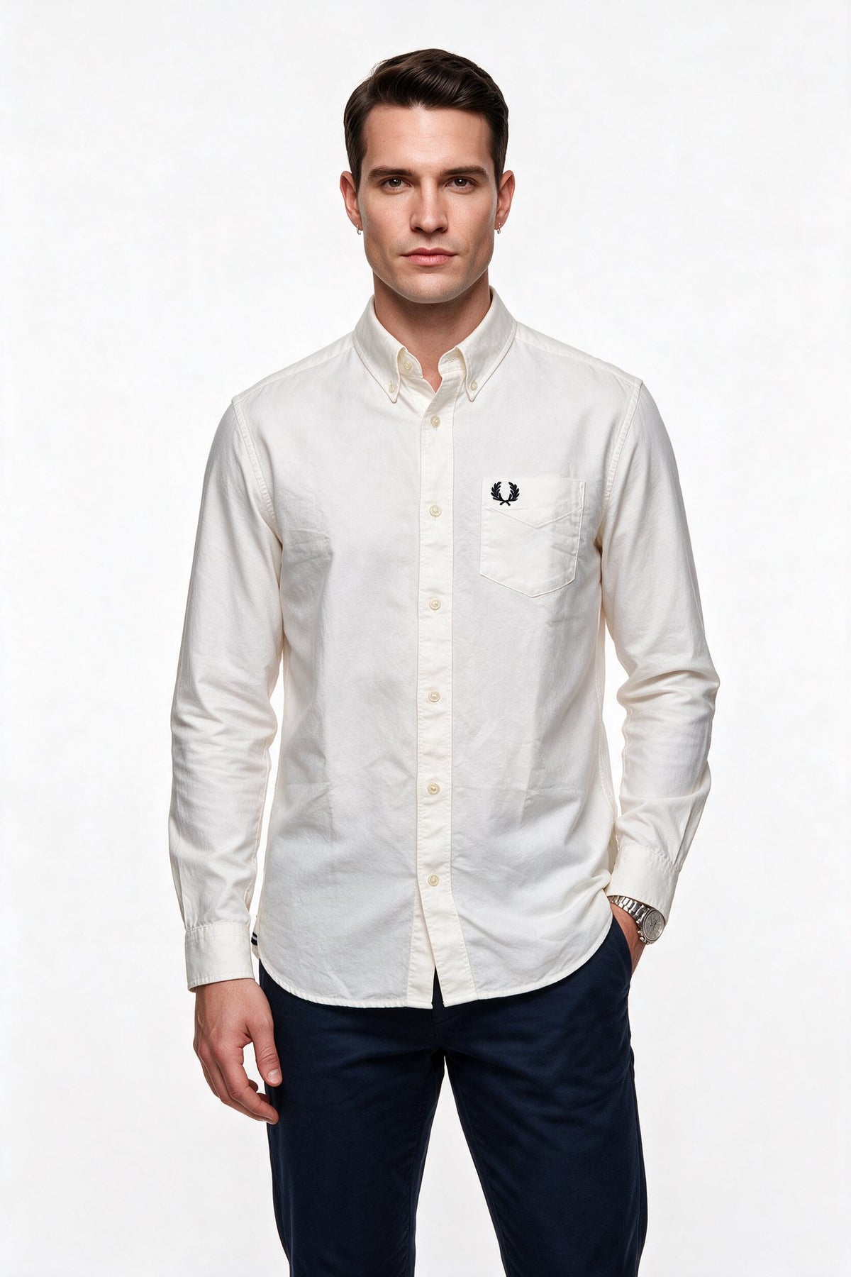 Fred Perry Erkek Standart Kalıp Düğmeli Yaka Uzun Kollu Tek Cepli Pamuklu Gömlek M5516-100