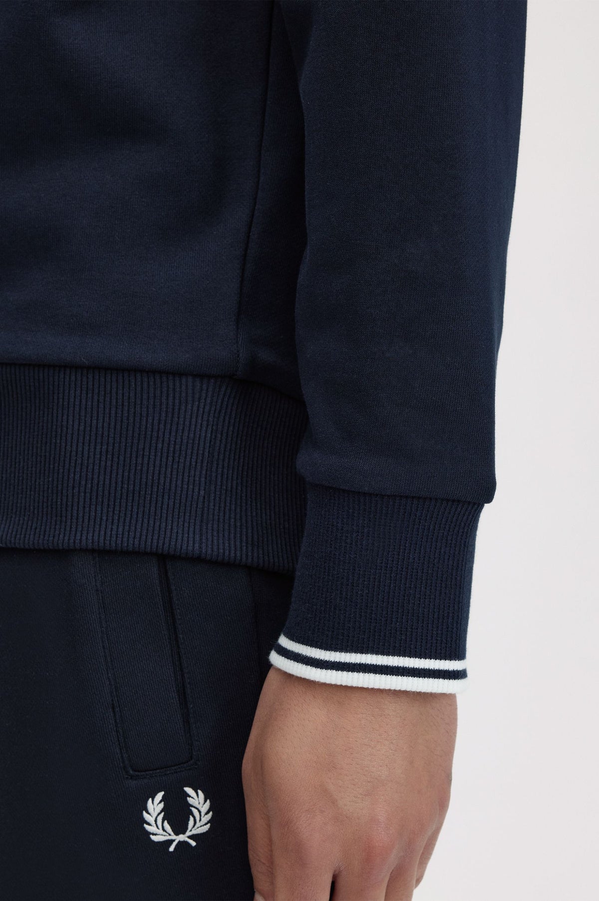 Fred Perry Erkek M7535 Bisiklet Yaka Uzun Kollu Sweatshirt