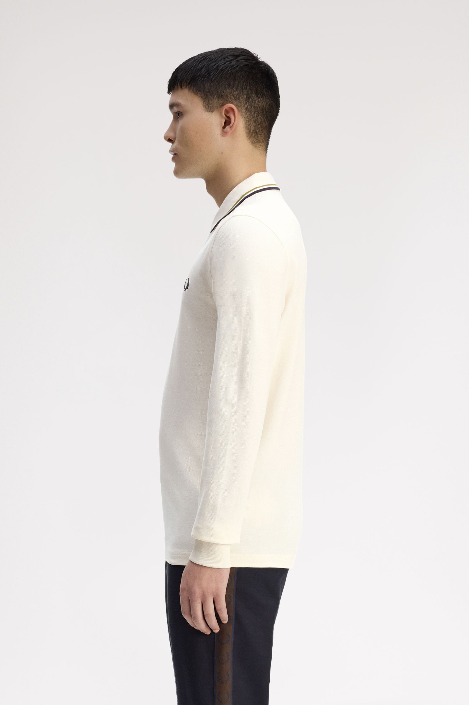 Fred Perry Erkek T-Shirt M3636-46A Translation missing: ar.content.product_image_secondary