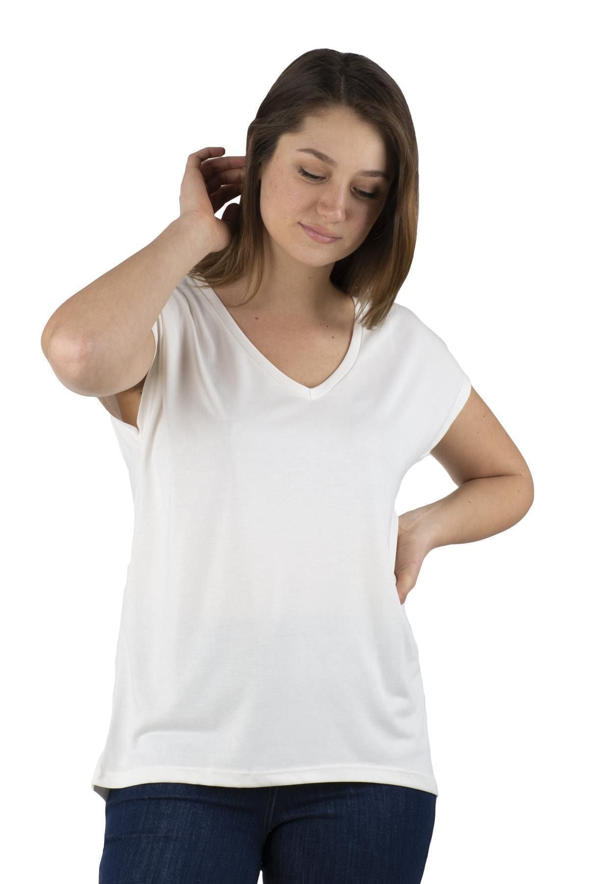 Garmenty Oversize V Yaka Kadın T-Shirt - Rahat ve Şık Translation missing: tr.content.product_image_secondary
