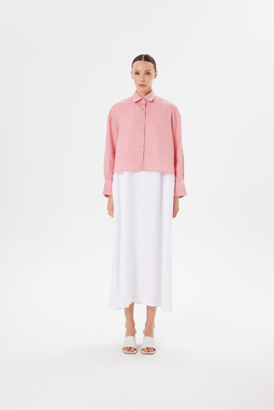 متجر خياطة قمصان قصيرة من الكتان للنساء