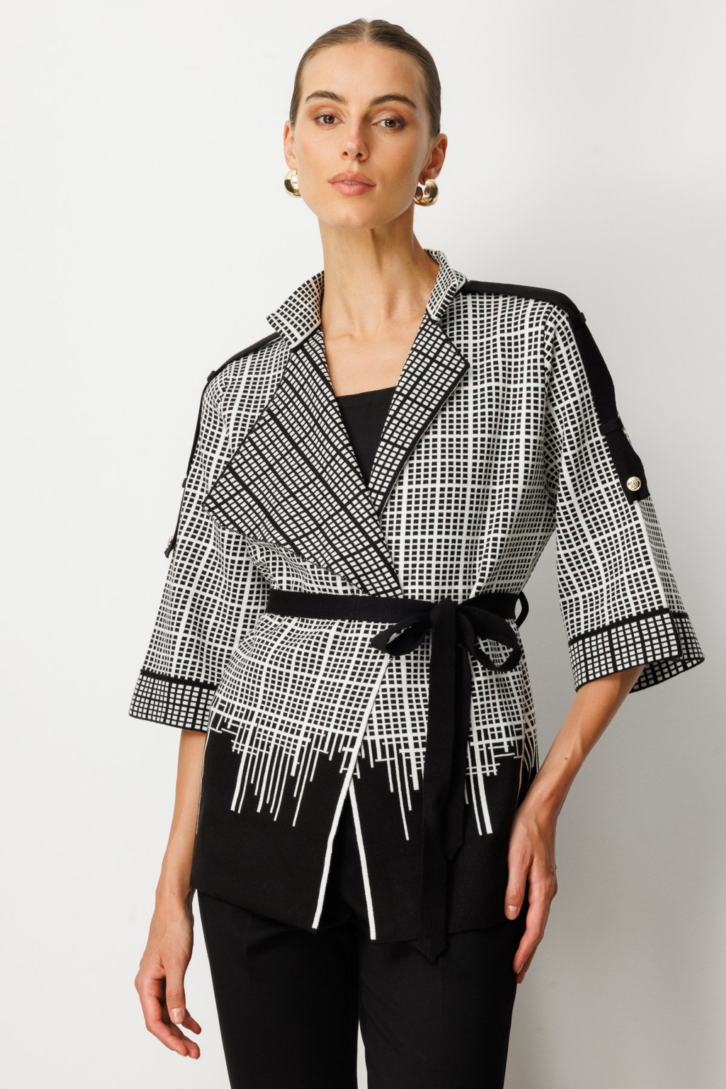 On Truvakar Kol Beli Kuşaklı Hırka