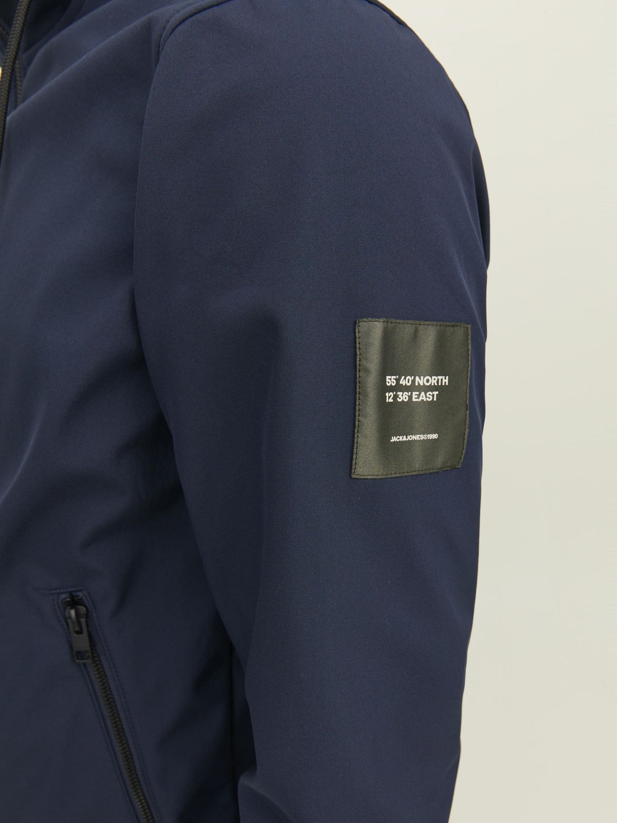Jack&Jones Erkek Kapüşonlu Fermuarlı Cepli Standart Kalıp Polyester Ceket