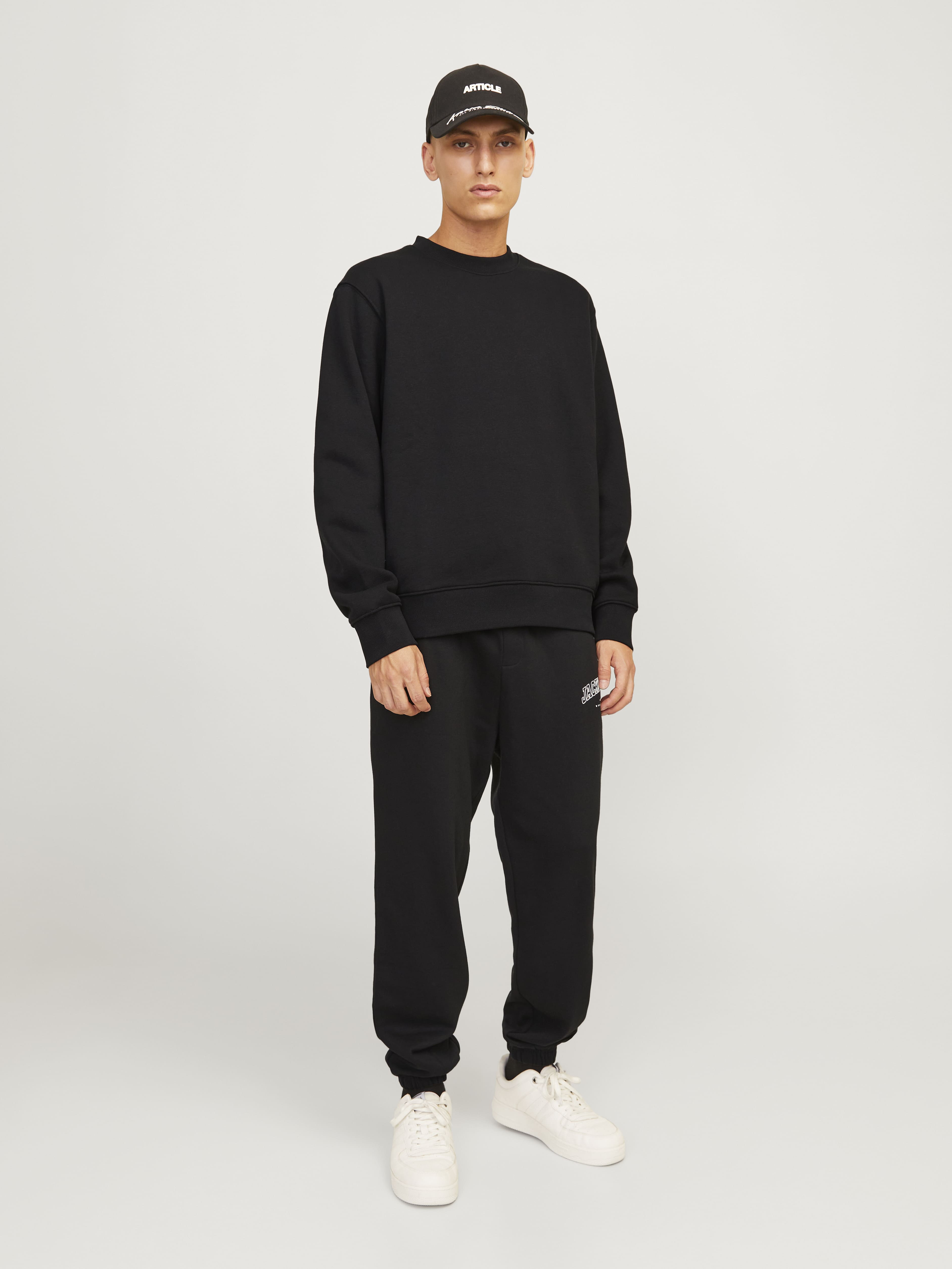 Jack&Jones Oversize Erkek Eşofman Altı - Rahat ve Şık Günlük Stil Ana görsel