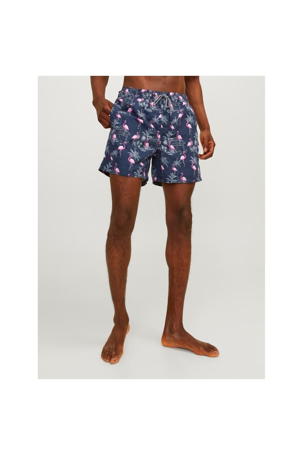 Jack&Jones Flamingo Desenli Erkek Plaj Şortu - Yazın Stilini Yakala!