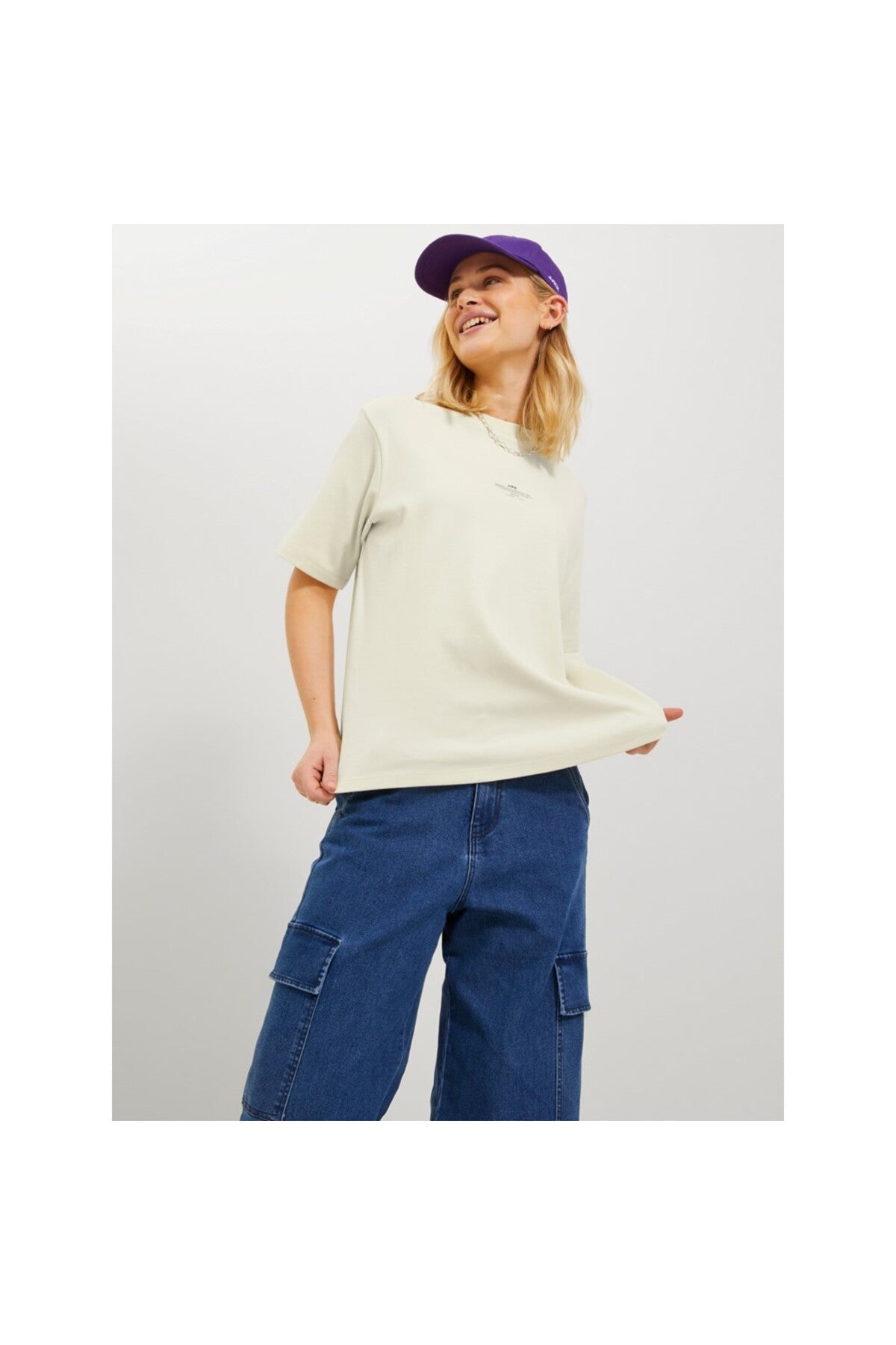 Jack&Jones JJXX Oversize Minimalist Kadın T-Shirt - Kısa Kol Translation missing: ar.content.product_image_main