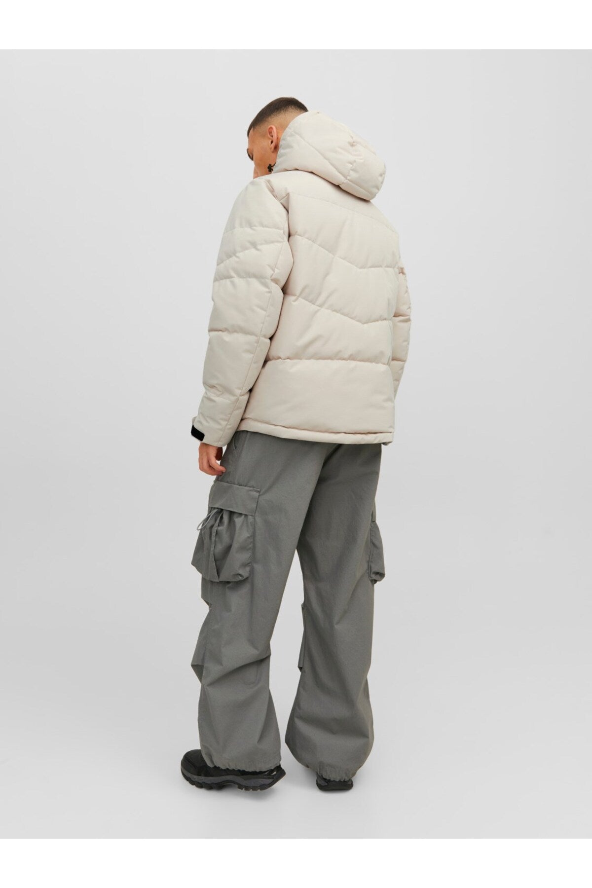 Jack&Jones Minimalist Oversize Kapüşonlu Erkek Kışlık Mont