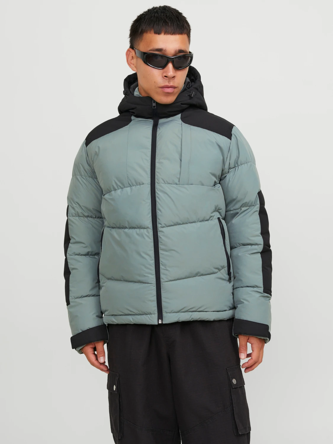 Jack&Jones Minimalist Oversize Kapüşonlu Erkek Kışlık Mont İkincil görsel