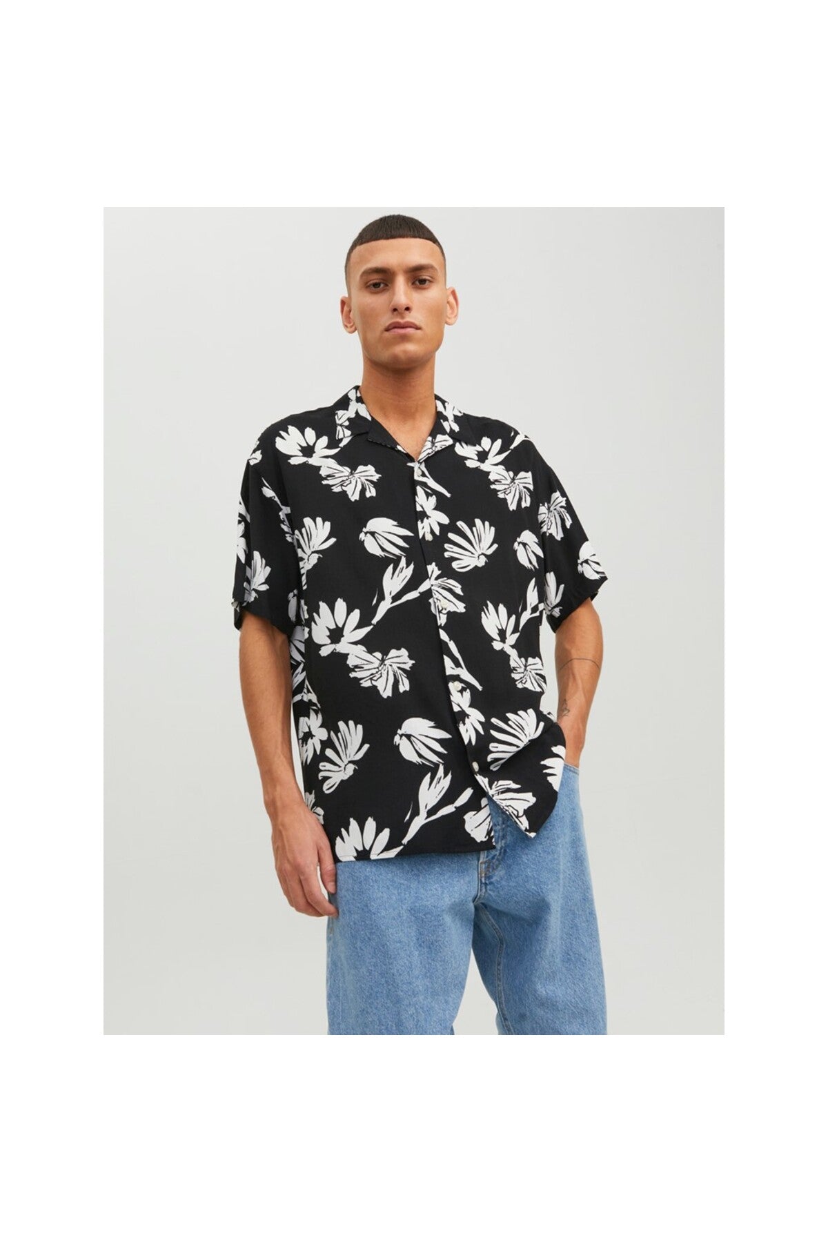 Jack&Jones Oversize Çiçek Desenli Erkek Gömleği - Kısa Kol Translation missing: ar.content.product_image_secondary