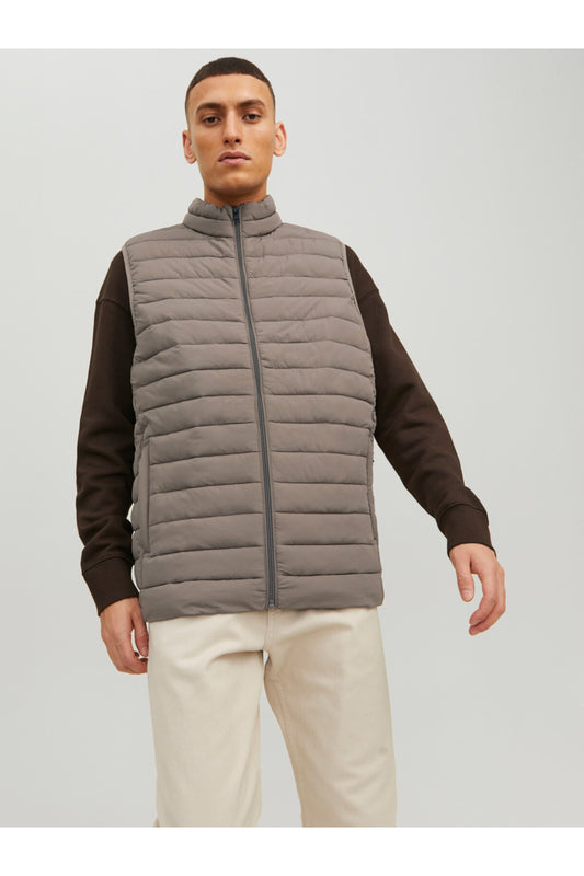 Jack&Jones Oversize Fermuarlı Yaka Erkek Yelek - Minimalist Tarz