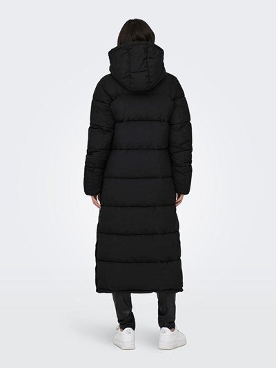Only Oversize Kapüşonlu Maxi Kadın Kaban - Sıcak ve Şık Kışlık