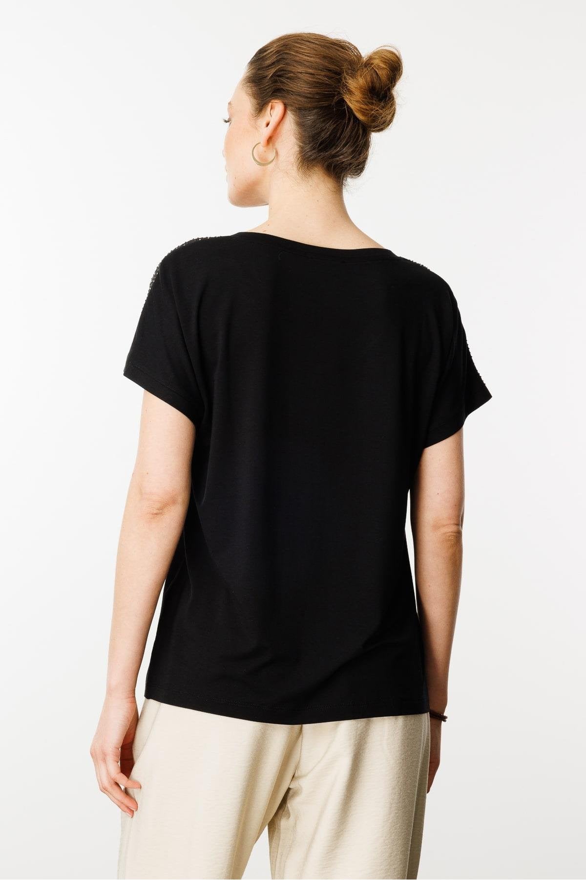 Kadın V Yaka Omuzları Taş Baskılı Penye T-shirt