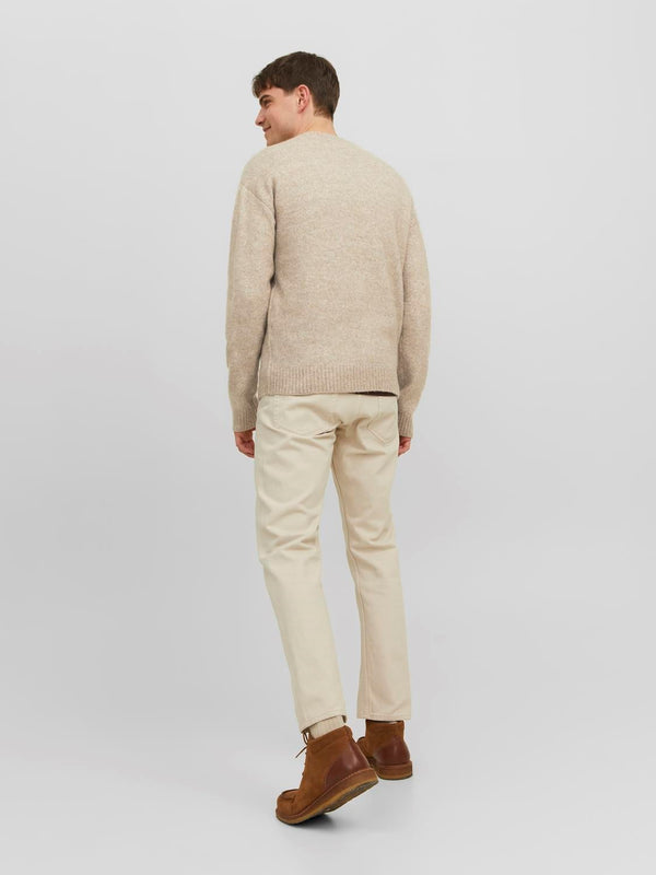 Jack&Jones Oversize Yuvarlak Yaka Erkek Kazak - Minimalist Günlük Stil - Hemen Al!