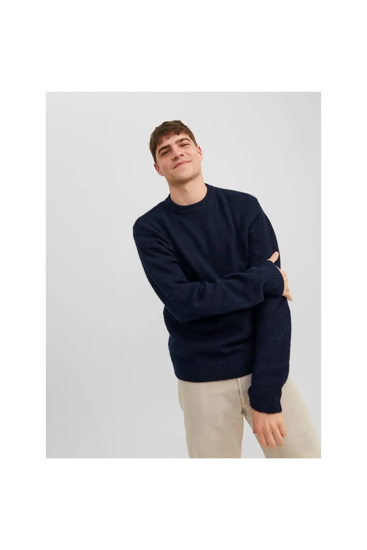 Jack&Jones Oversize Yuvarlak Yaka Erkek Kazak - Minimalist Günlük Stil - Hemen Al!