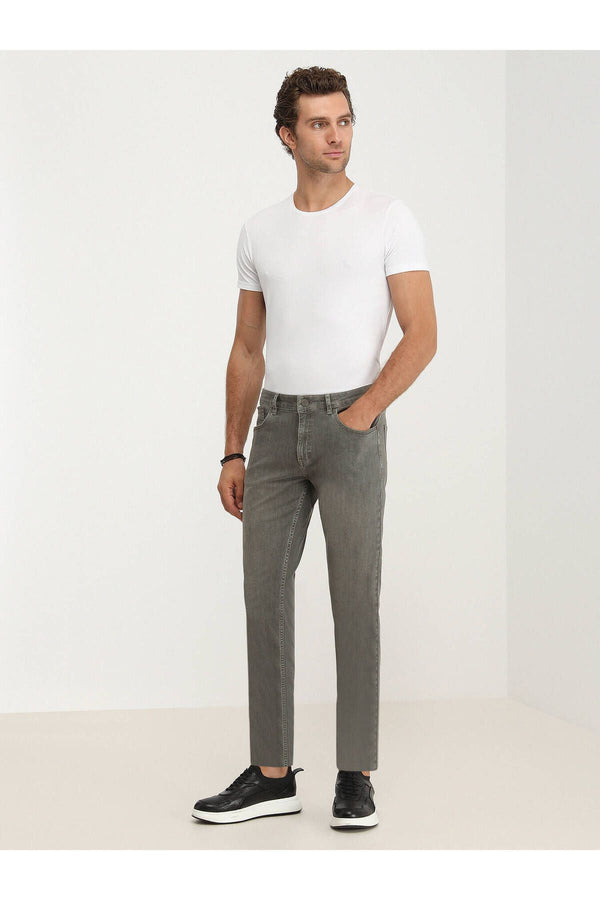 Kip Minimalist Erkek Jean Pantolon - Regular Fit Günlük Kombin