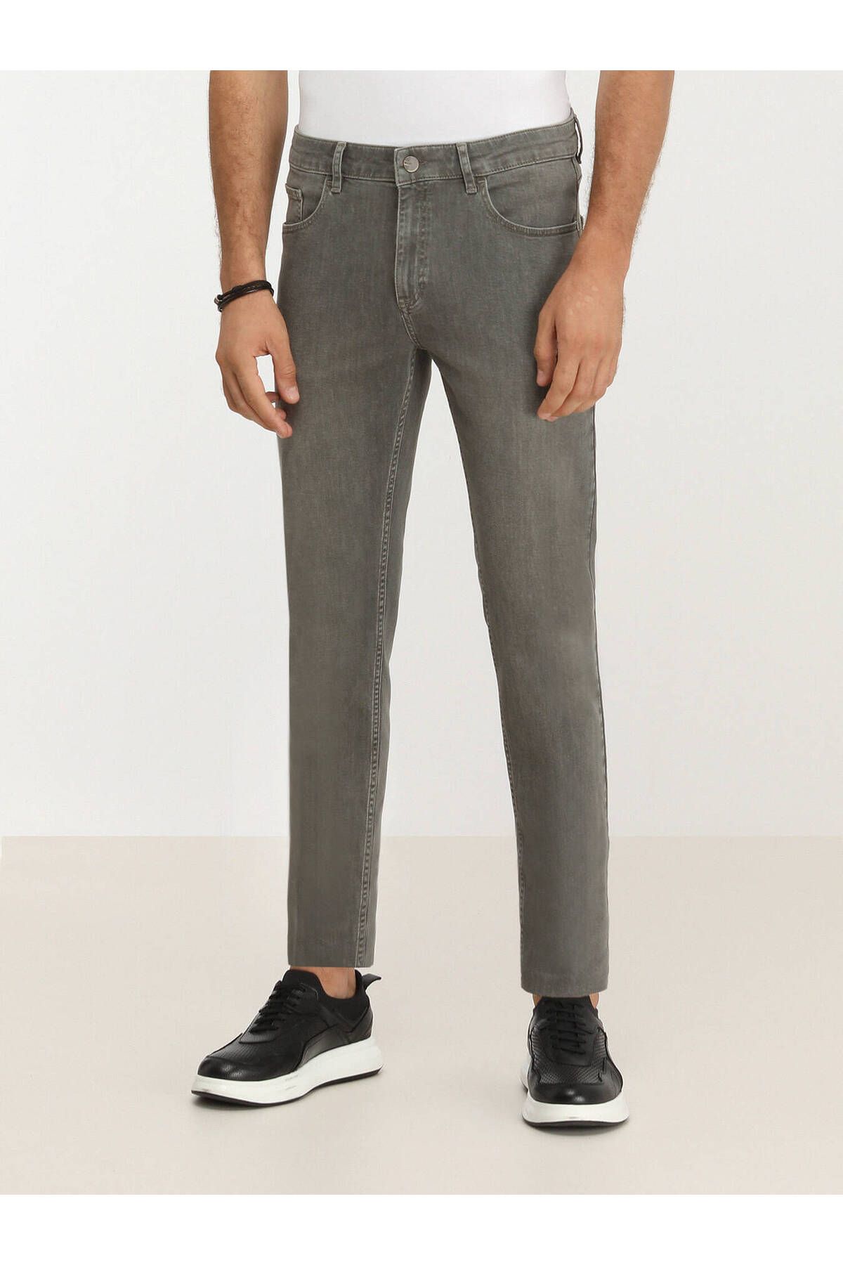 Kip Minimalist Erkek Jean Pantolon - Regular Fit Günlük Kombin