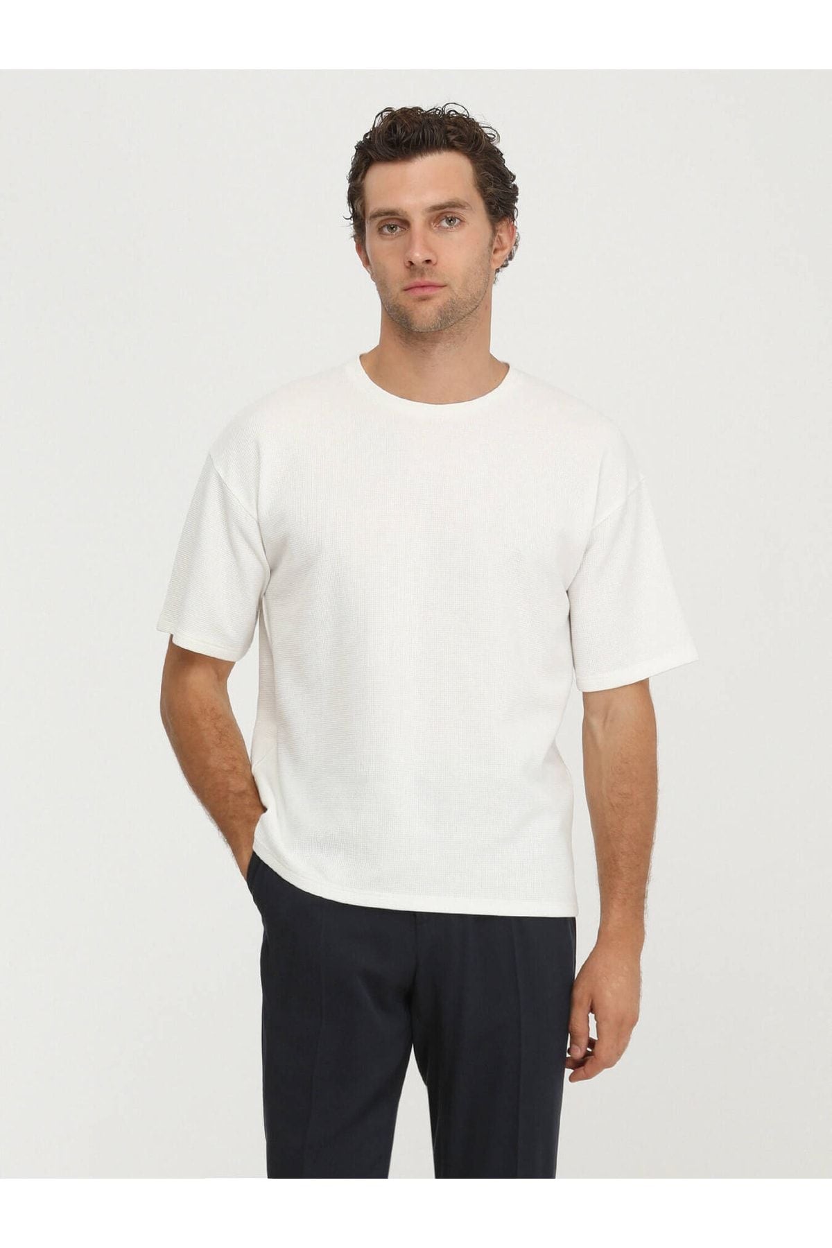Kip Oversize Kısa Kol Yuvarlak Yaka Minimalist Erkek T-Shirt TSH-1348 - Günlük Kullanım Ana görsel