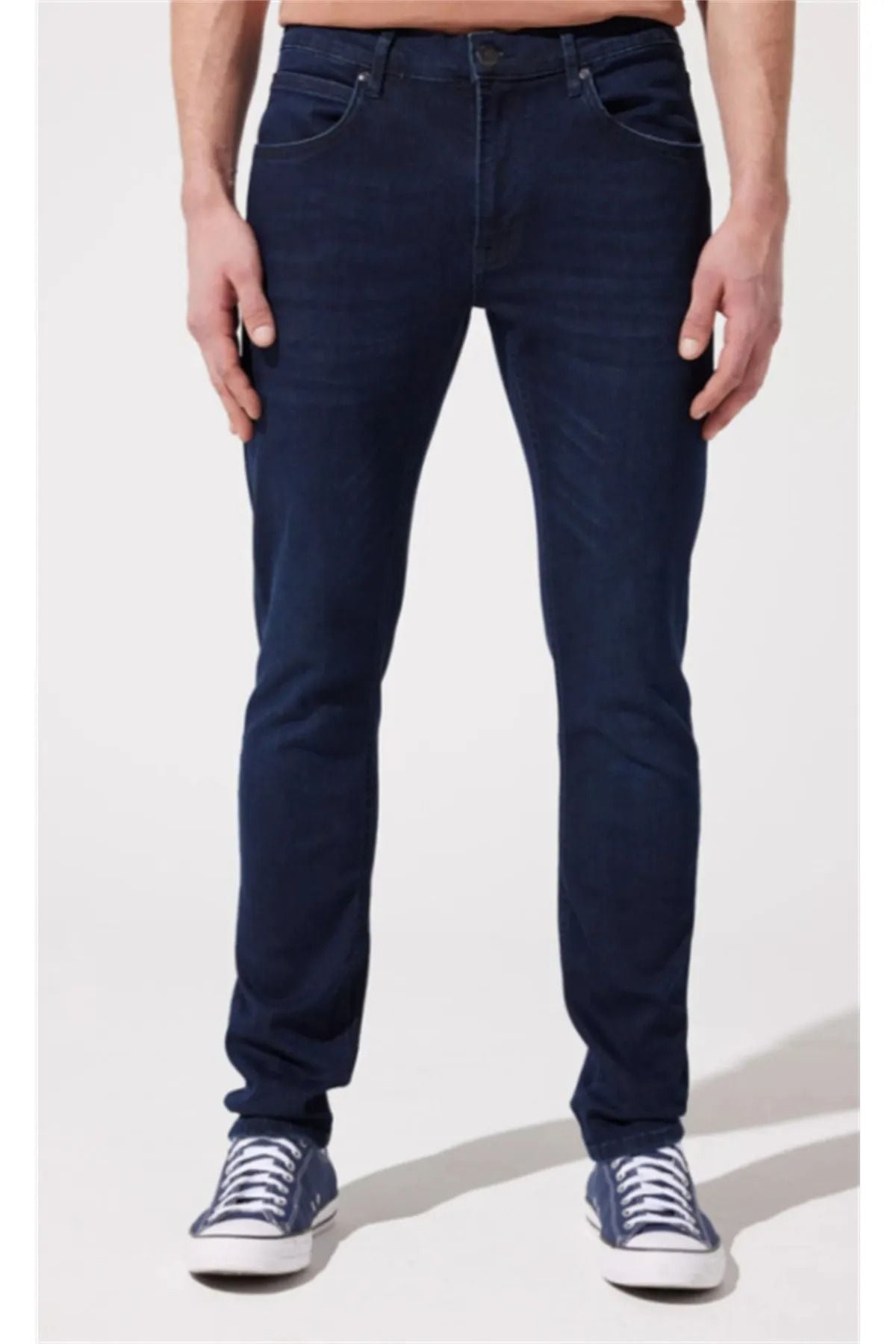 Lee Erkek Slim Fit Jean - Minimalist Günlük Stil - Hemen Al!