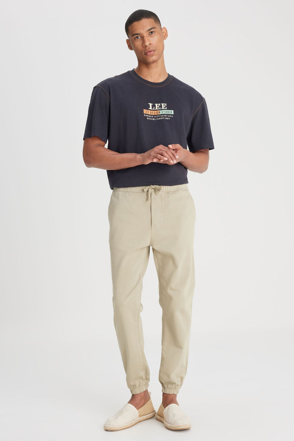 Lee Erkek Minimalist Jogger Pantolon - Rahat & Şık Günlük