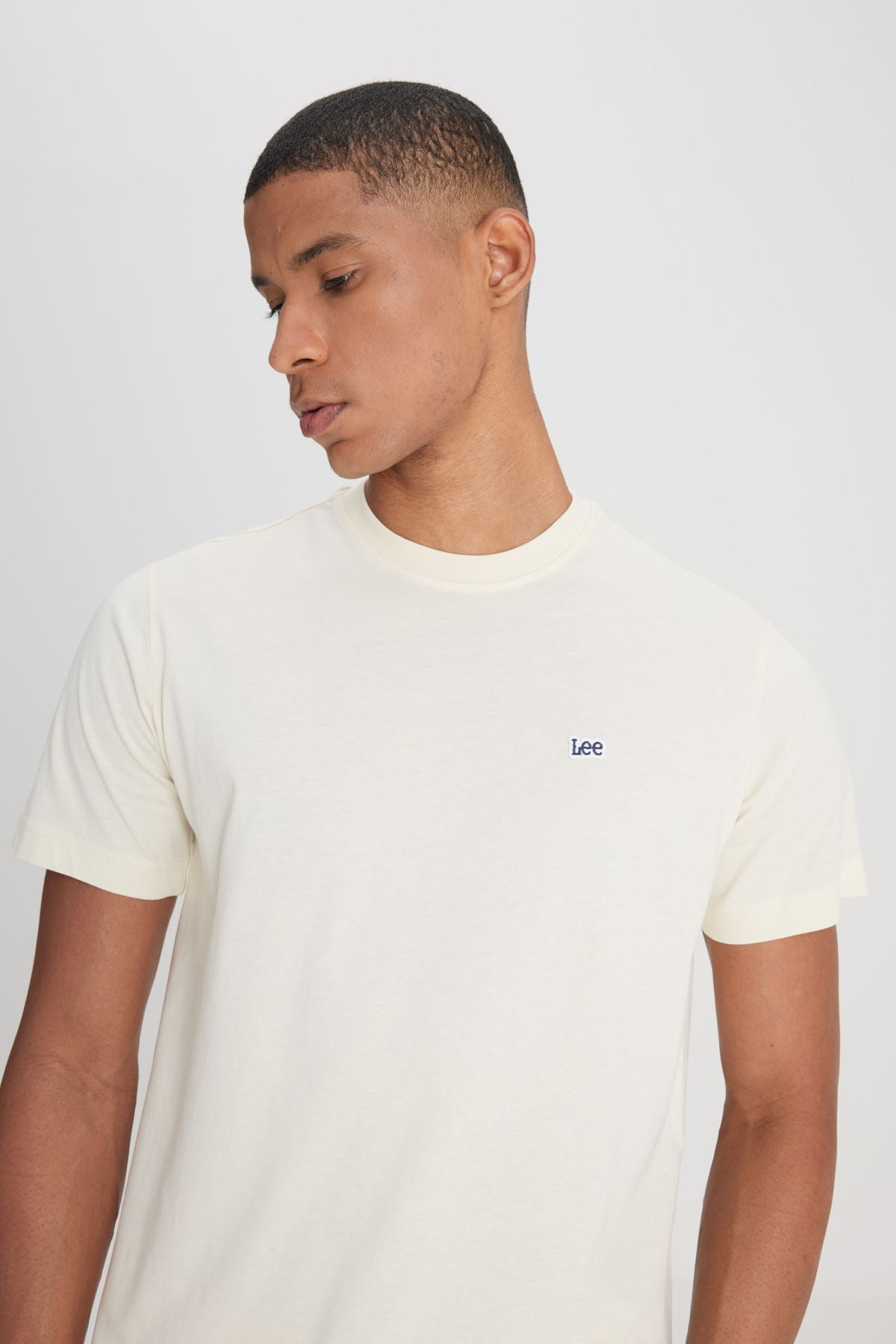 Lee Erkek Minimalist T-Shirt - Regular Fit - Kısa Kol - Günlük