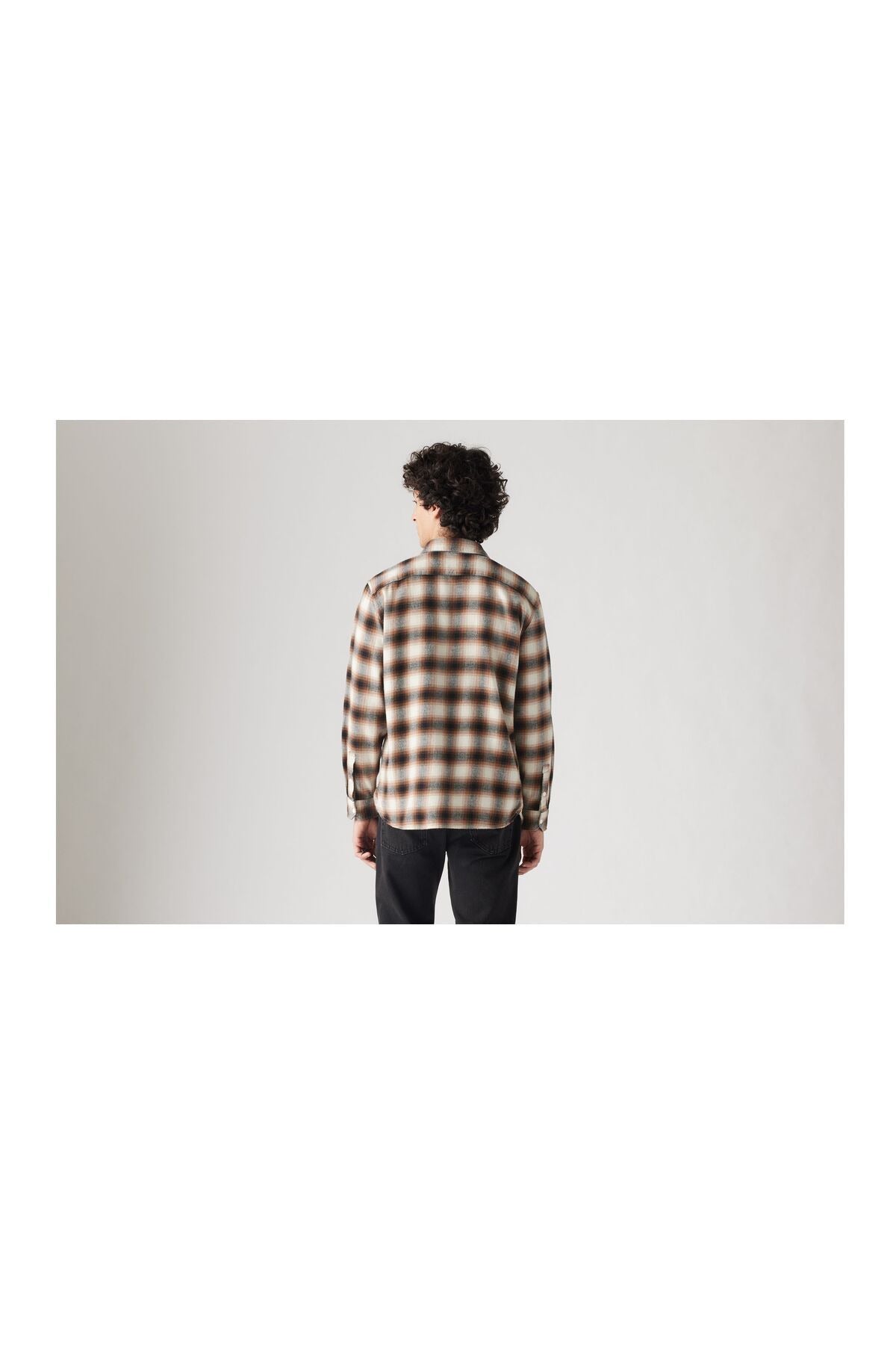 Levi's Erkek Oversize Uzun Kol Kareli Gömlek - Günlük Stil Translation missing: tr.content.product_image_secondary