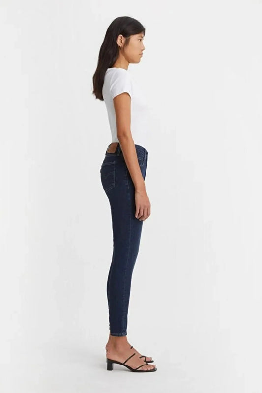 Levi's Yüksek Bel Dar Paça Minimalist Kadın Jean - Günlük Stil