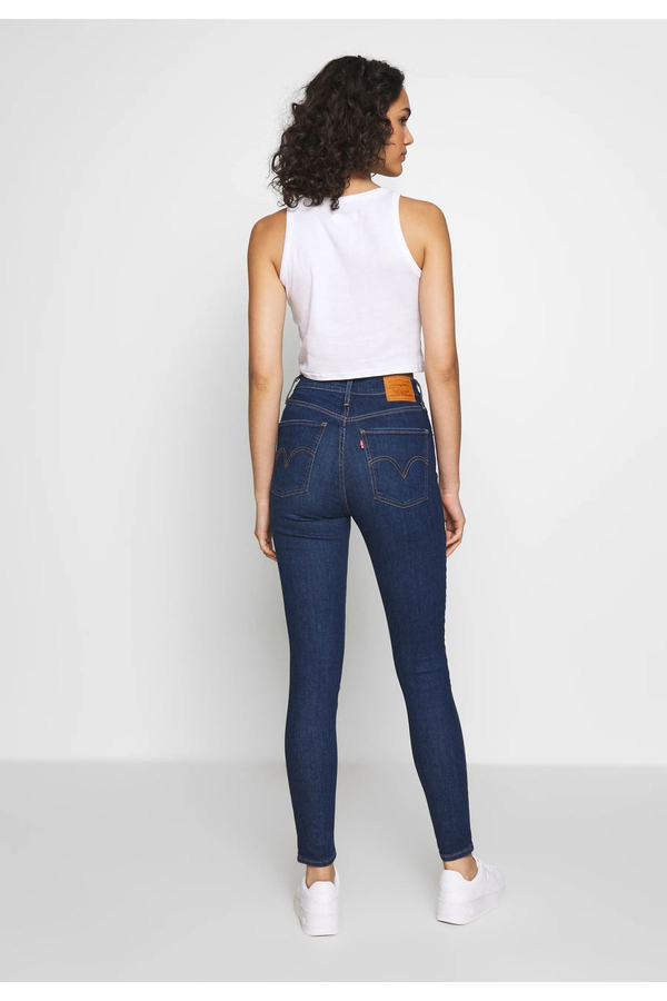 Levi's Yüksek Bel Dar Paça Minimalist Kadın Jean - Günlük Stil