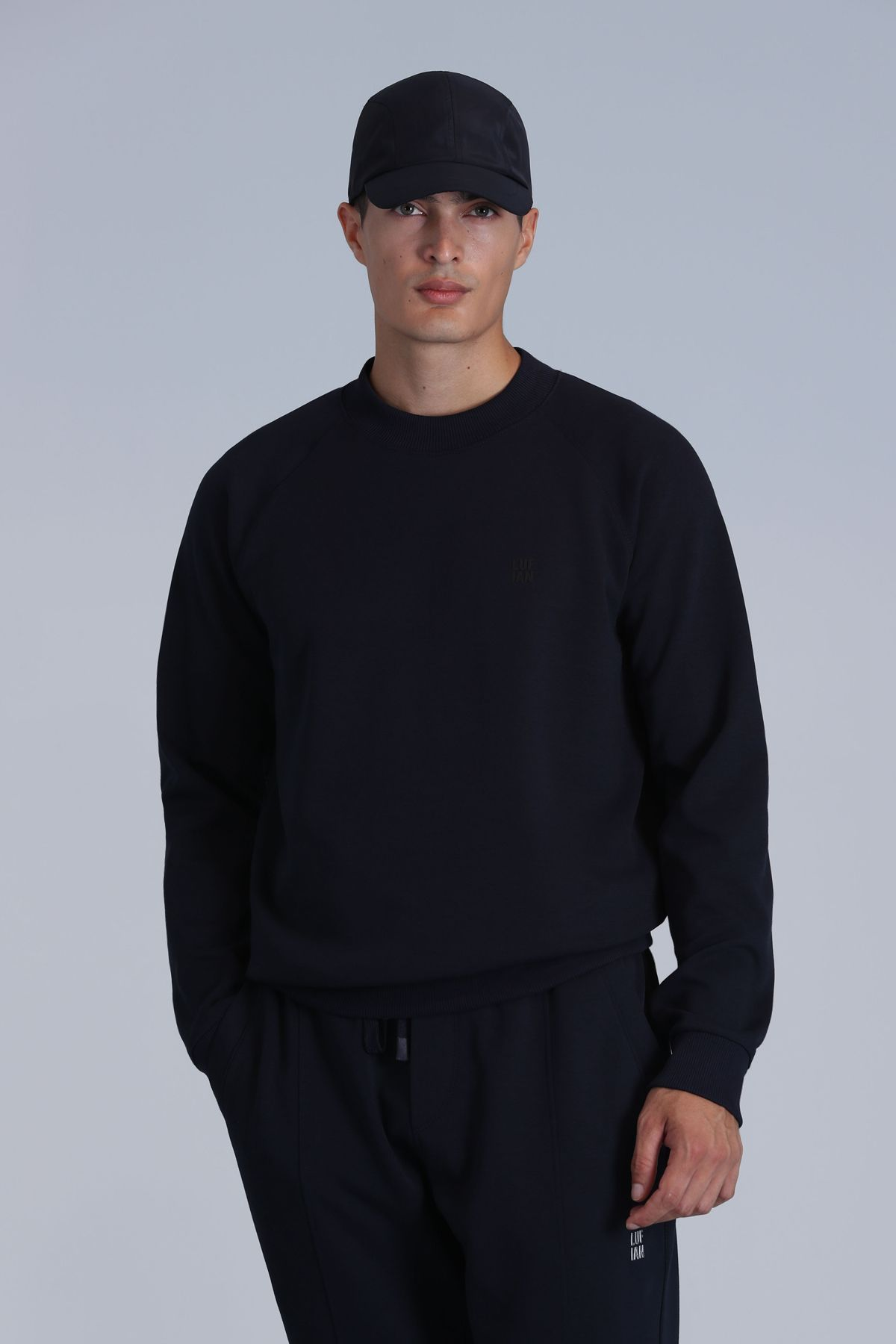 Lufian Oversize Erkek Sweatshirt - Minimalist Stil, Uzun Kol, Yuvarlak Yaka Translation missing: tr.content.product_image_secondary