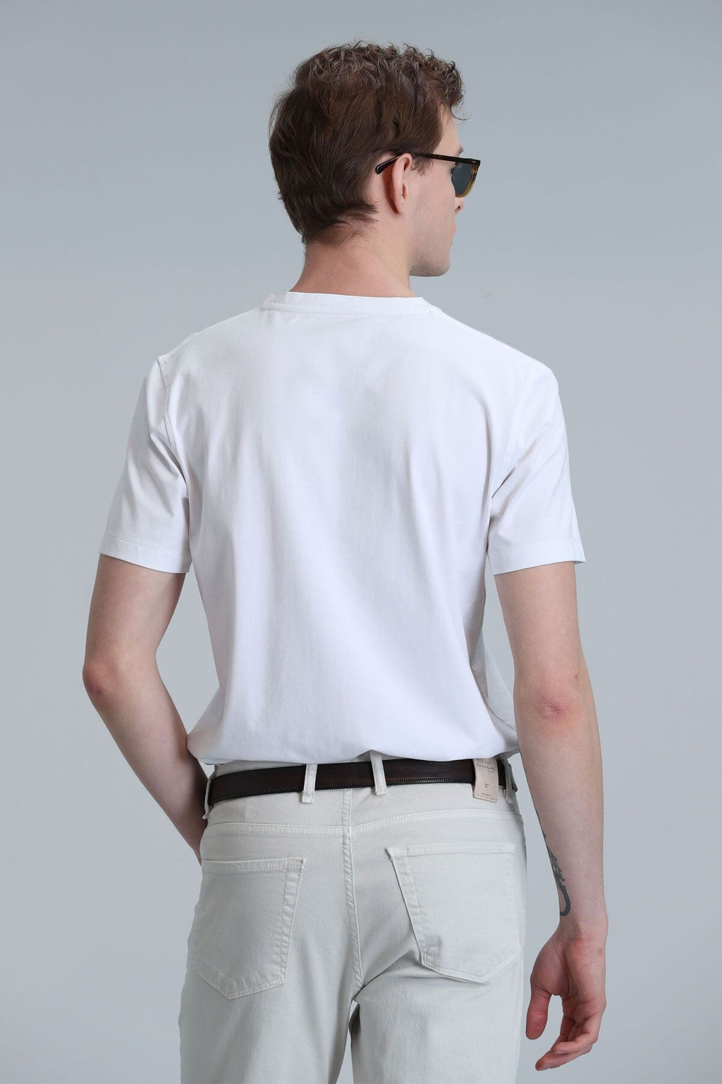 Lufian Minimalist V Yaka Kısa Kol Erkek T-Shirt - Günlük Stil