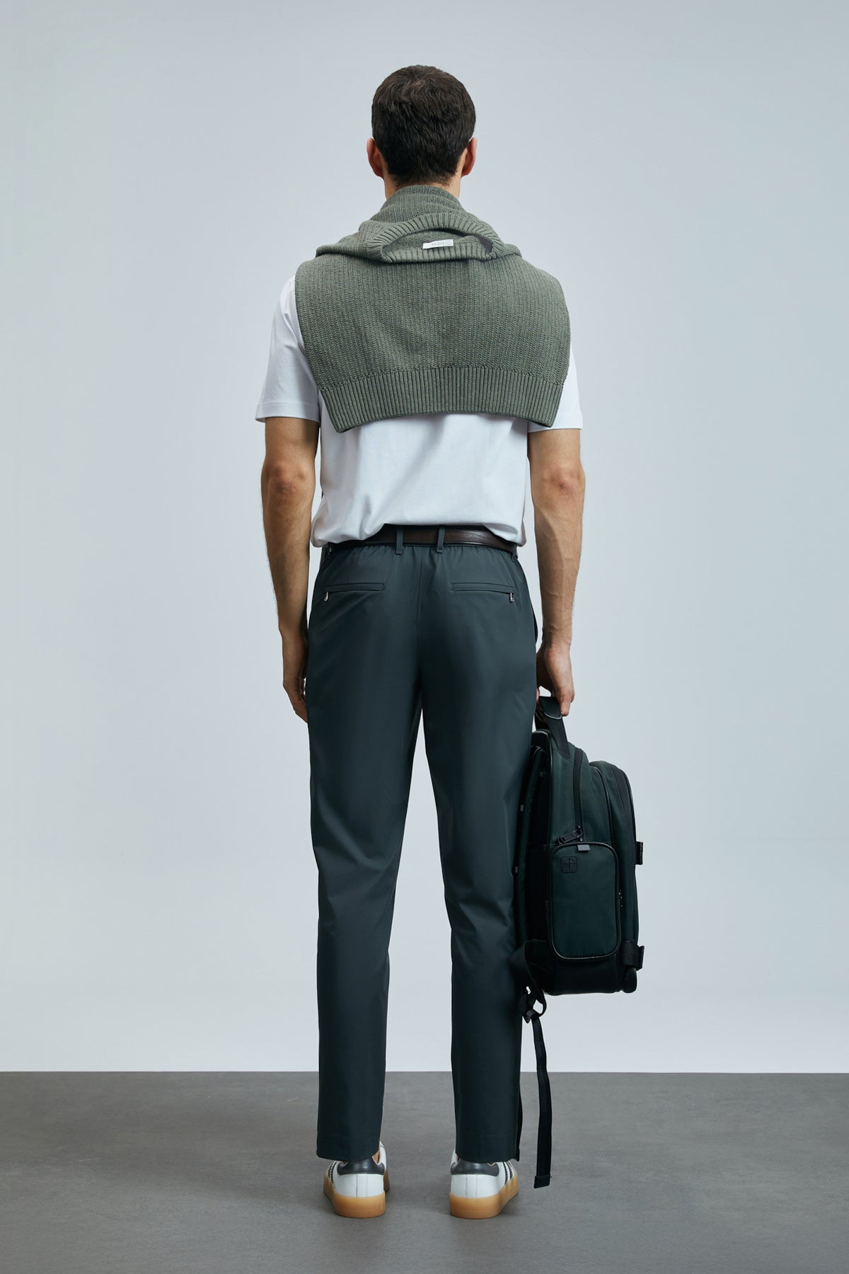 Lufian Minimalist V Yaka Kısa Kol Erkek T-Shirt - Günlük Şıklık