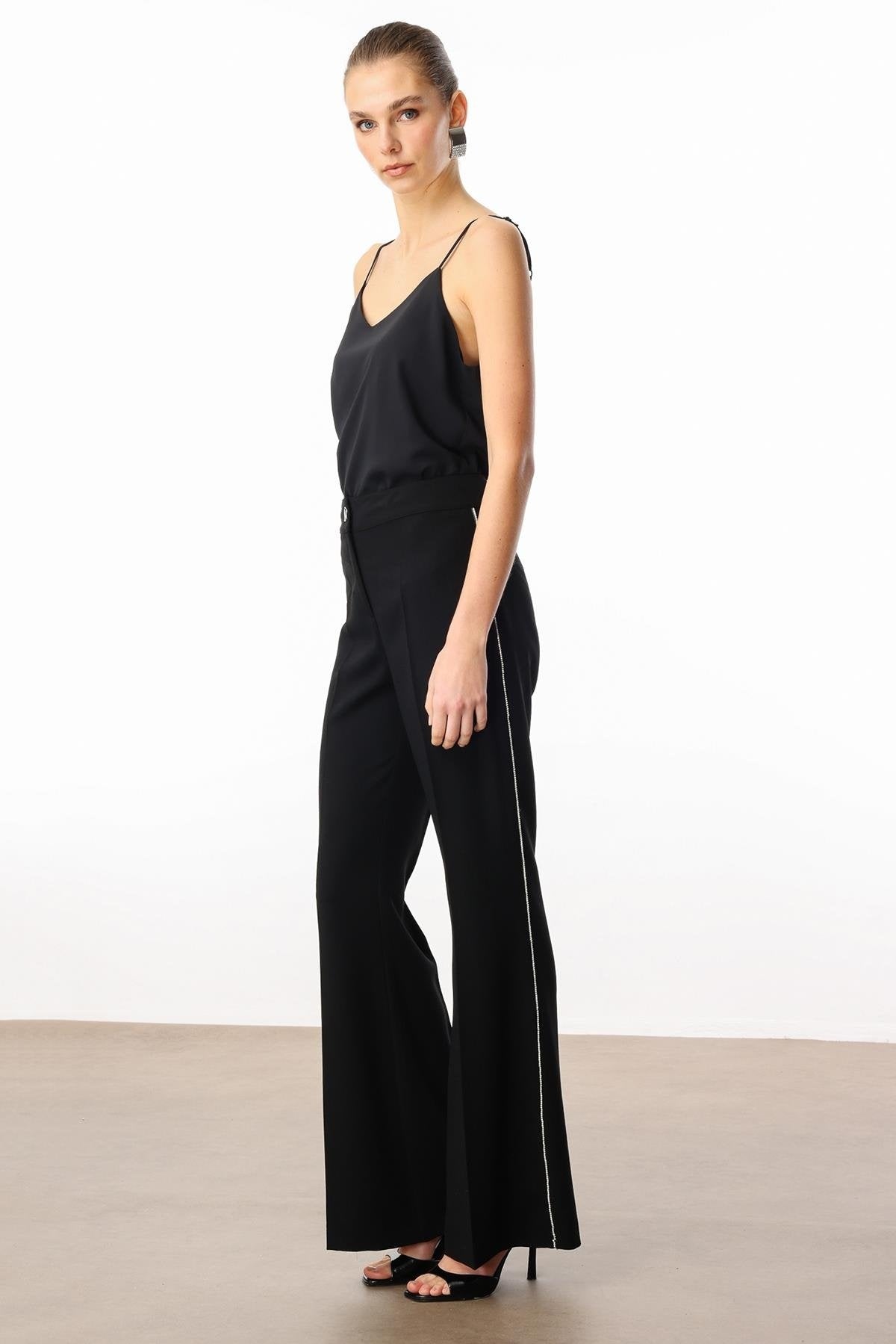 Modailgi Yanları Şerit Swaroski Pantolon