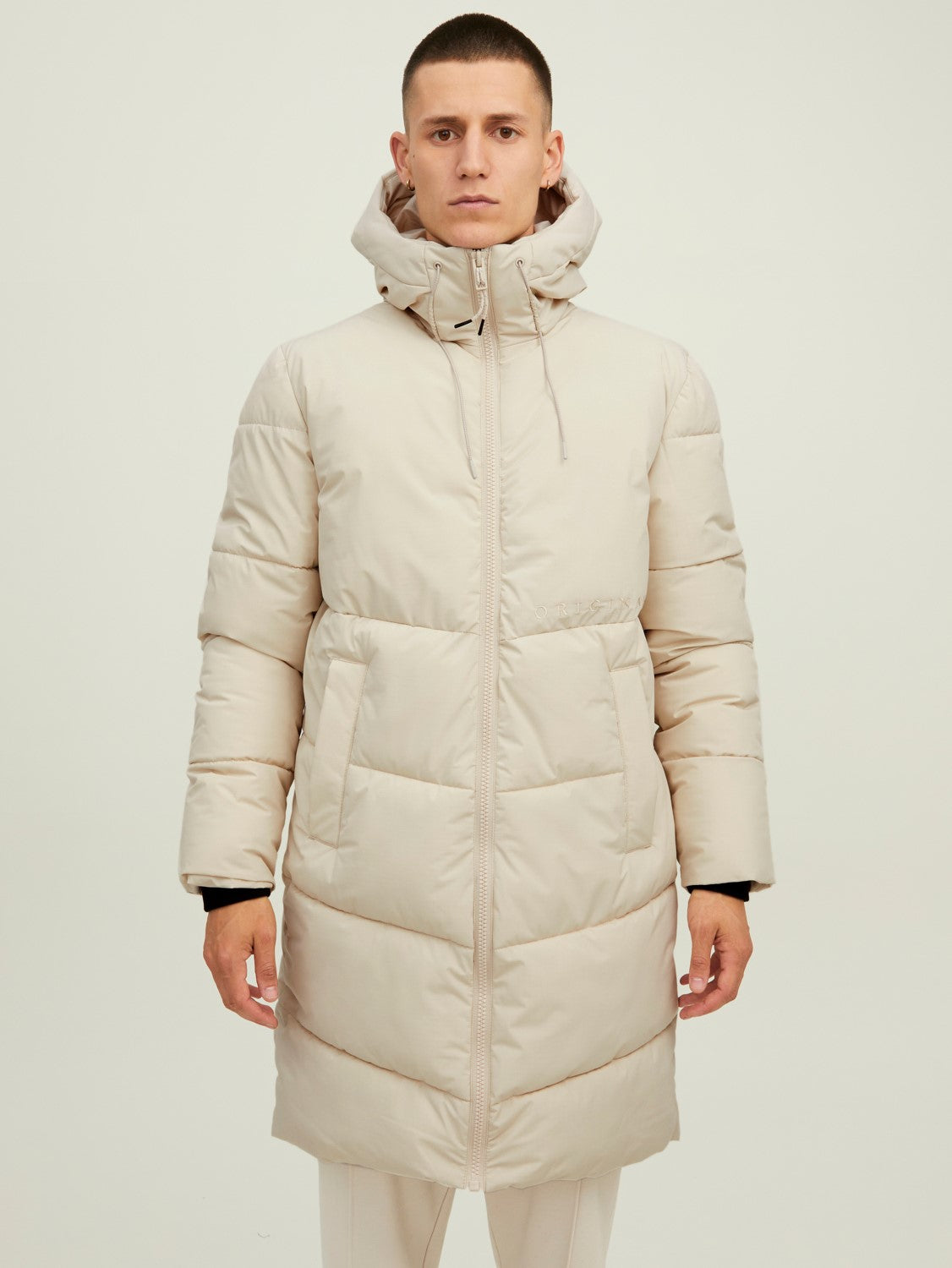 Jack&Jones Erkek Oversize Kapüşonlu Uzun Kışlık Mont - Sıcak ve Şık Translation missing: ar.content.product_image_main