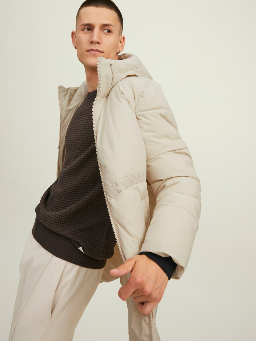 Jack&Jones Erkek Oversize Kapüşonlu Uzun Kışlık Mont - Sıcak ve Şık
