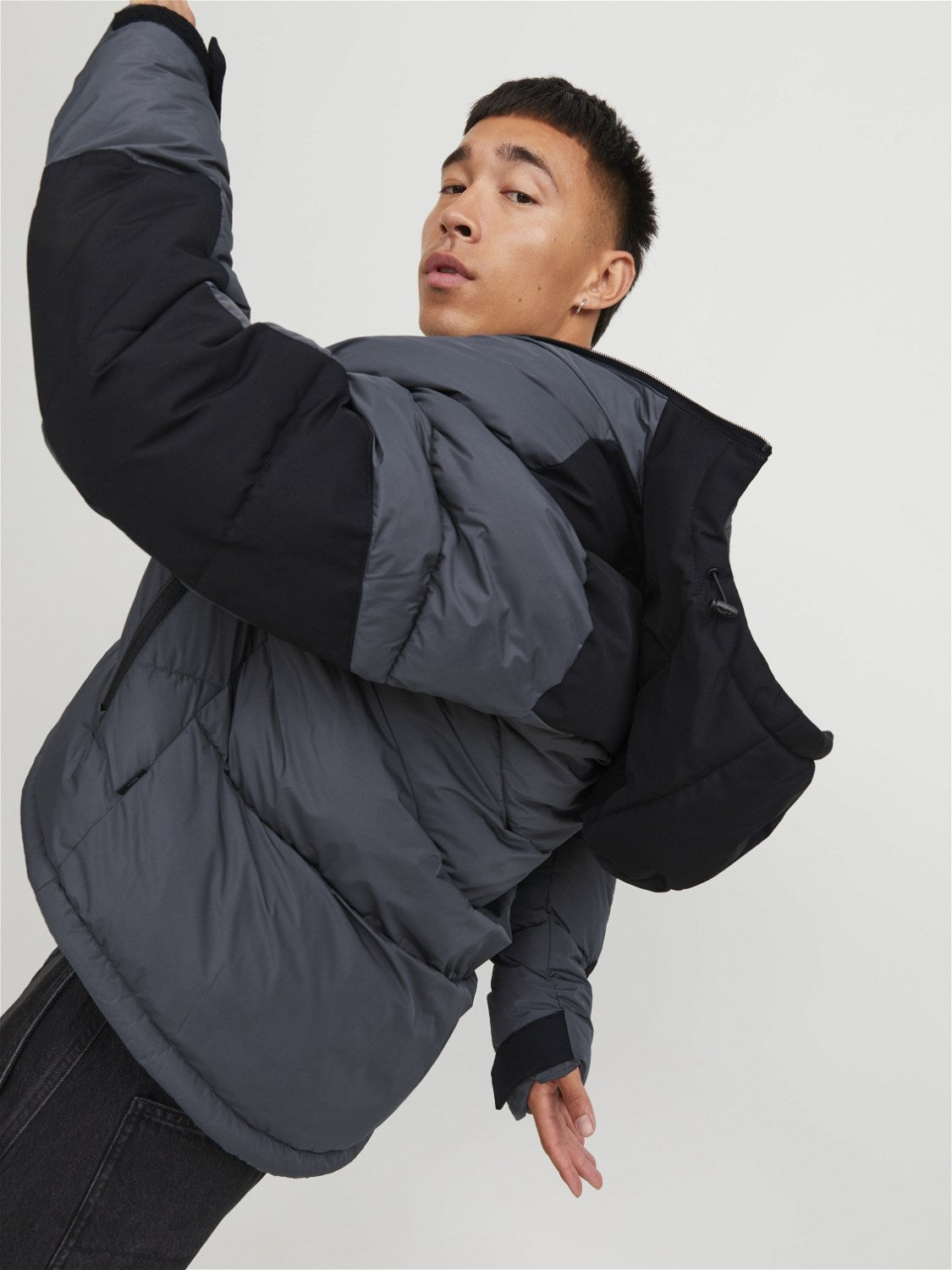 Jack&Jones Minimalist Oversize Kapüşonlu Erkek Kışlık Mont