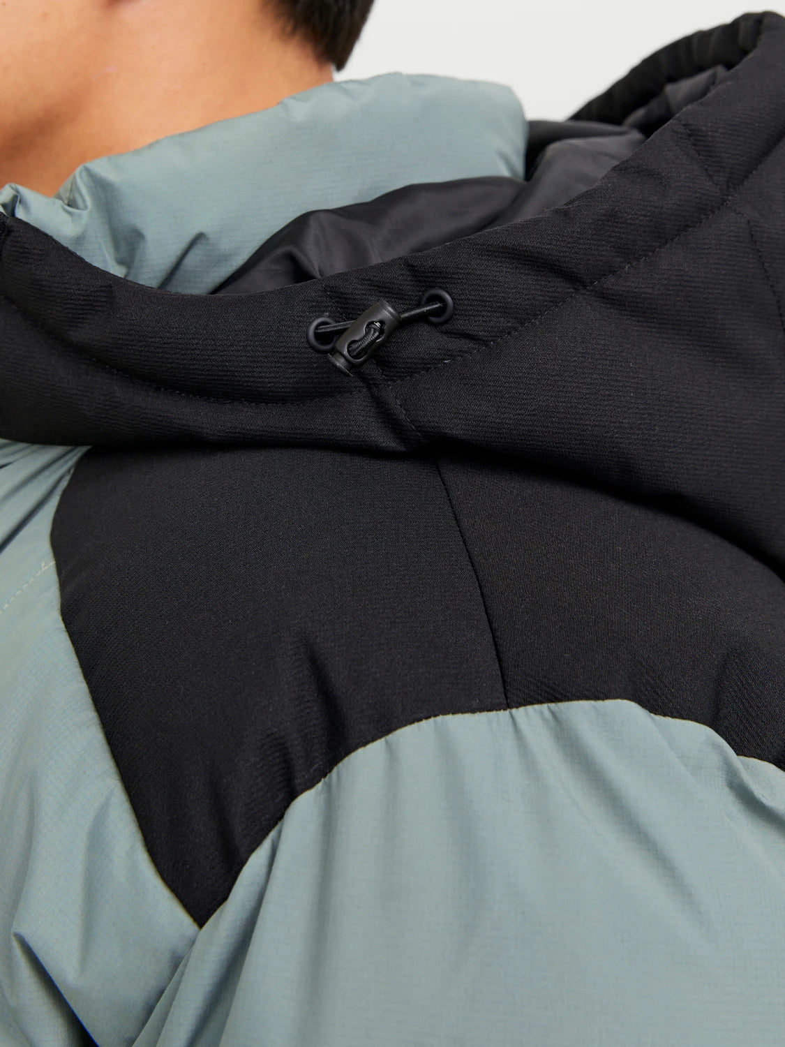 Jack&Jones Minimalist Oversize Kapüşonlu Erkek Kışlık Mont