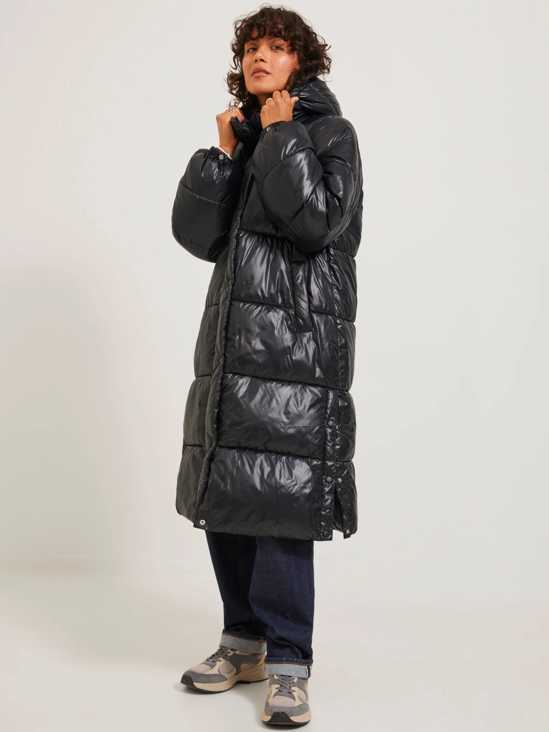 Jack&Jones JJXX Oversize Kapüşonlu Midi Şişme Mont - Kışlık Translation missing: ar.content.product_image_main